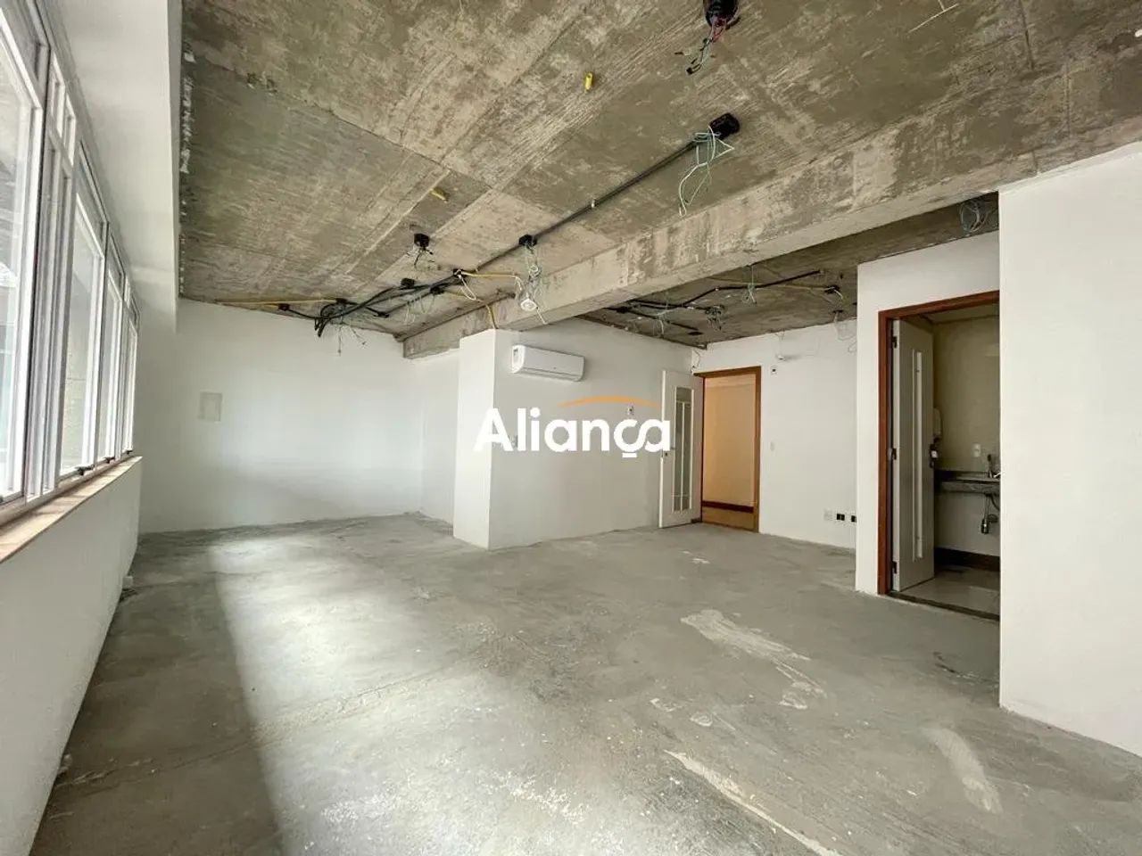 Sala/ Conjunto Comercial para alugar no bairro Independência em Porto Alegre/RS - Foto 4