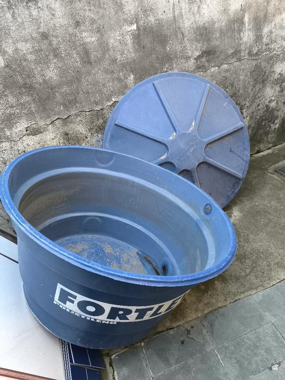Caixa d'água Fortlev 310L