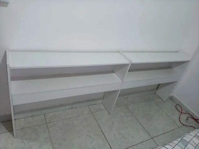 Estante lateral de cama