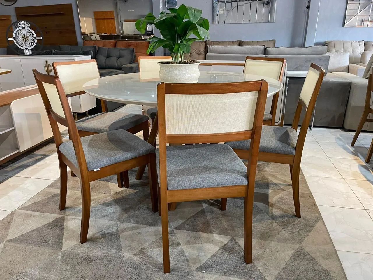 Mesa com cadeiras de madeira, a pronta entrega  - Foto 2