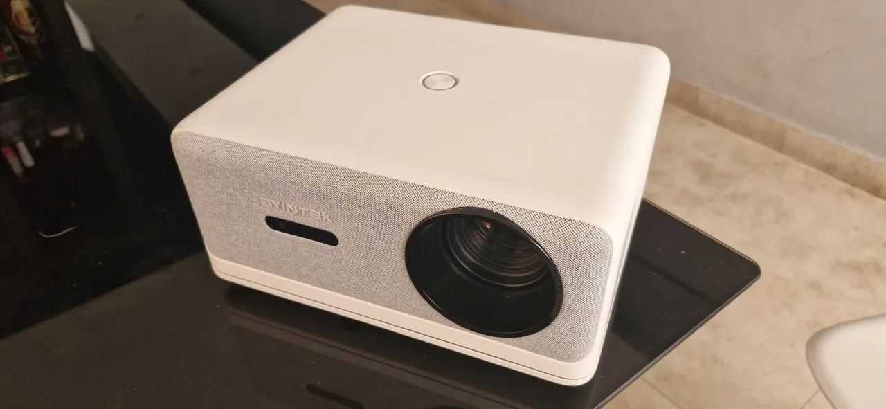 Projetor byntek love u14 