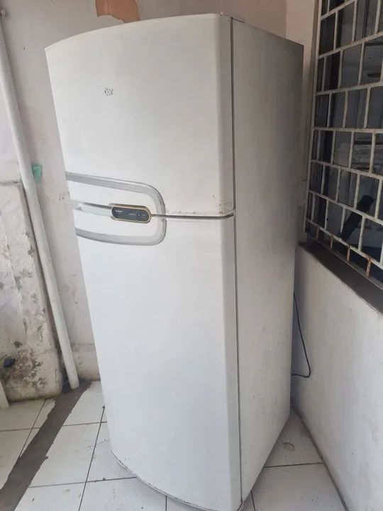 Vende se uma Geladeira Cônsul Frost free  - Foto 3