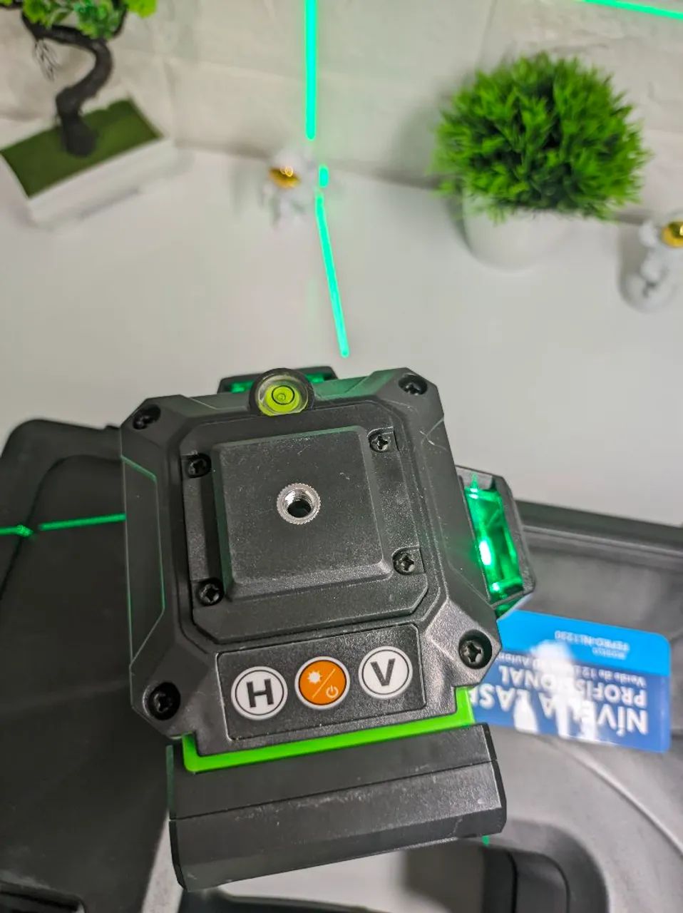 Nível a laser Exbom 12 linhas 2 baterias kit completo + tripé - Foto 5