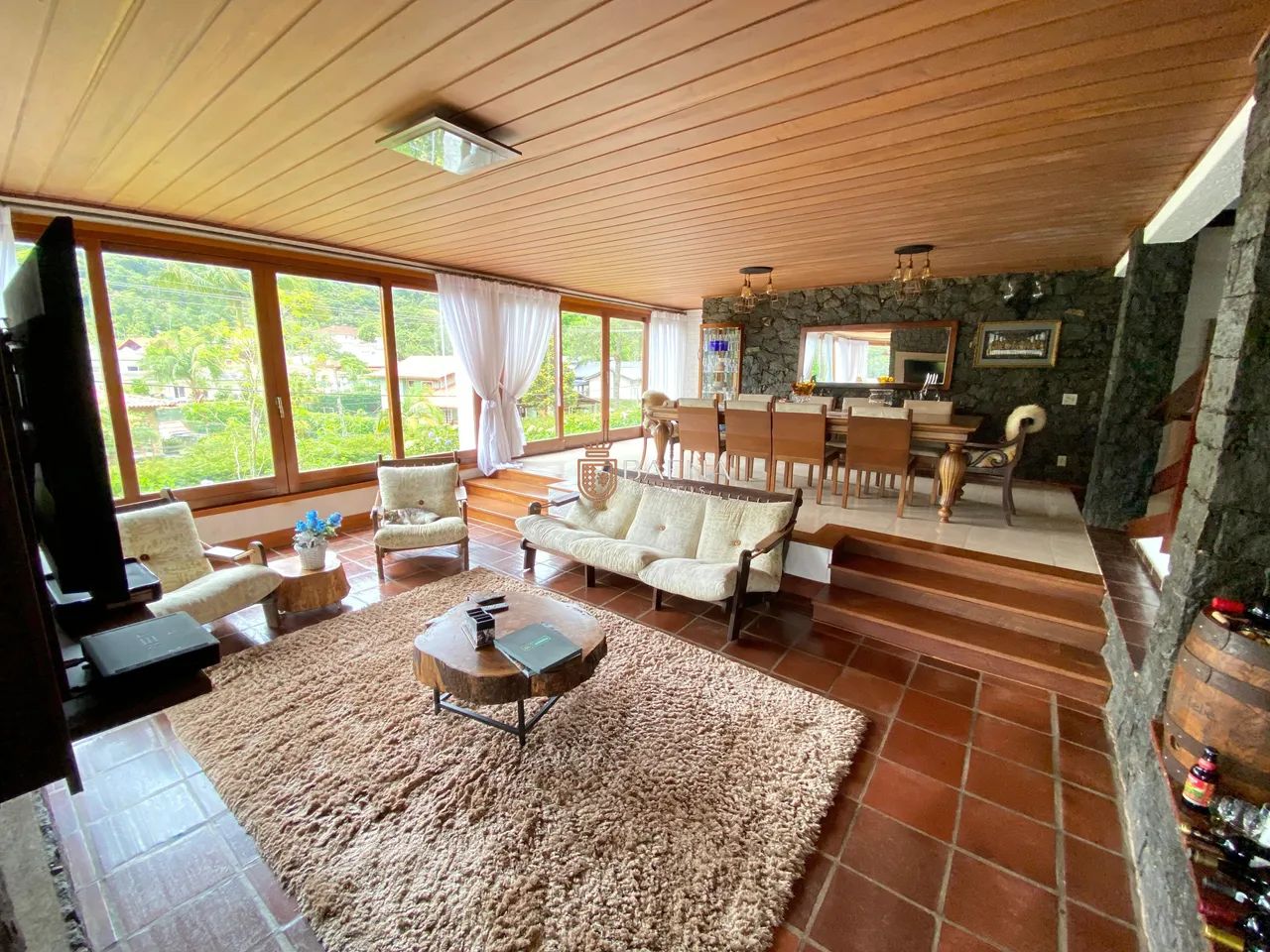 Casa de alto padrão na Granja Comary com vista para o lago e 4 quartos  - Teresópolis - RJ - Foto 3