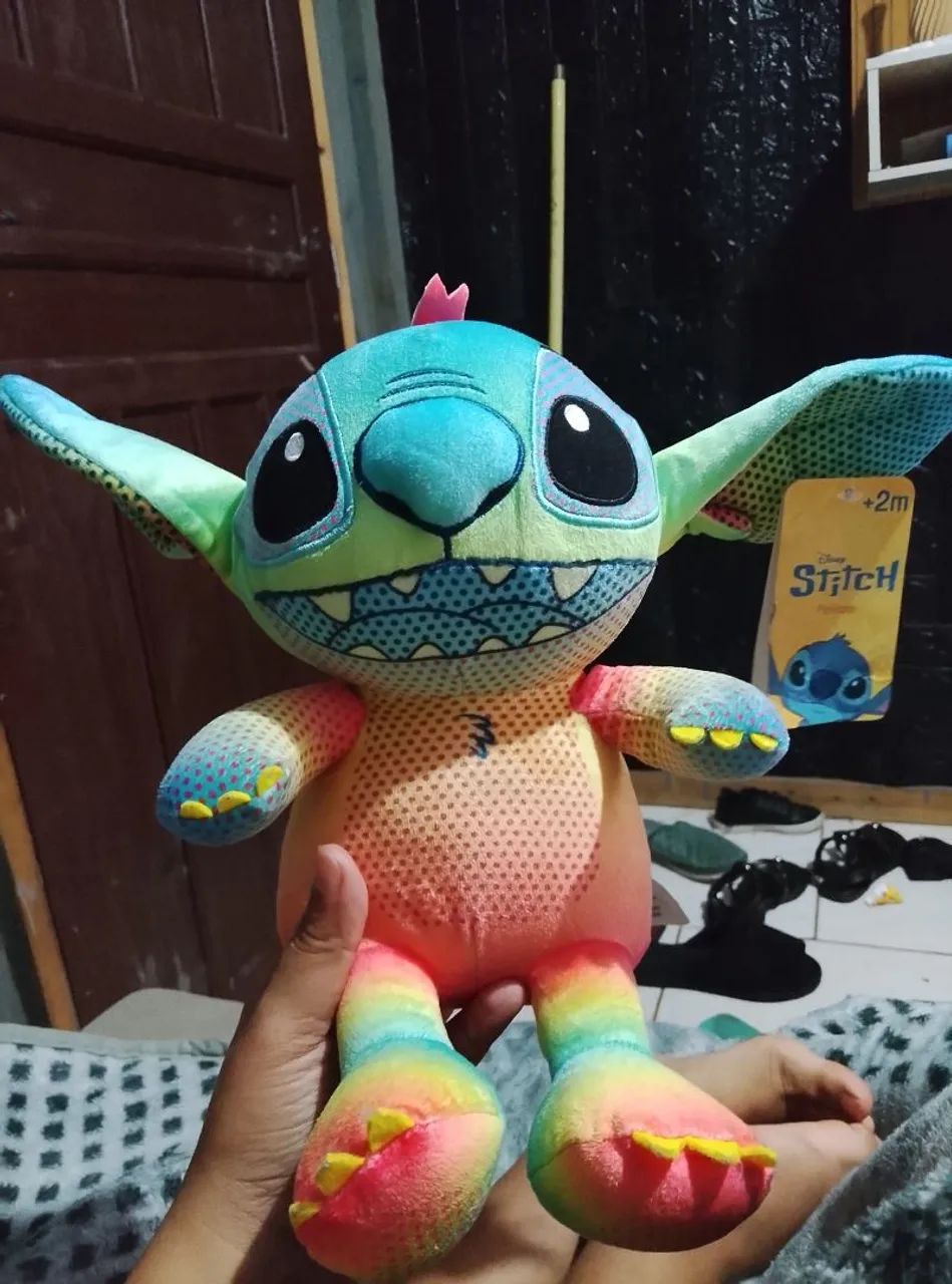 Pelúcias stitch $180 os dois  - Foto 2