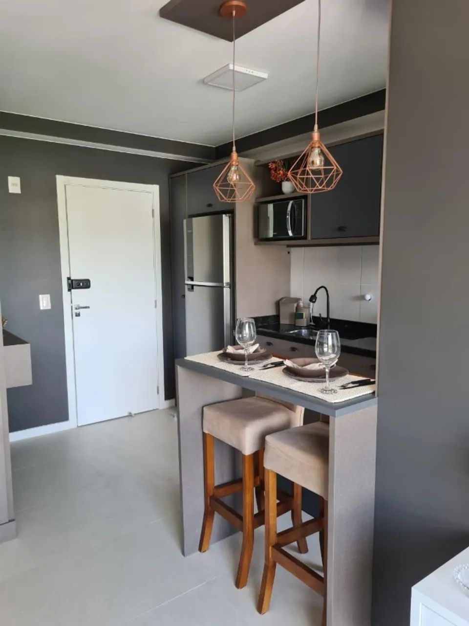 Studio Mobiliado e Completo na Trindade - Pronto para Morar, c/ Garagem e Lazer