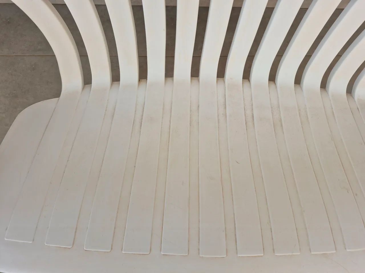 Banco de plástico  - Foto 2