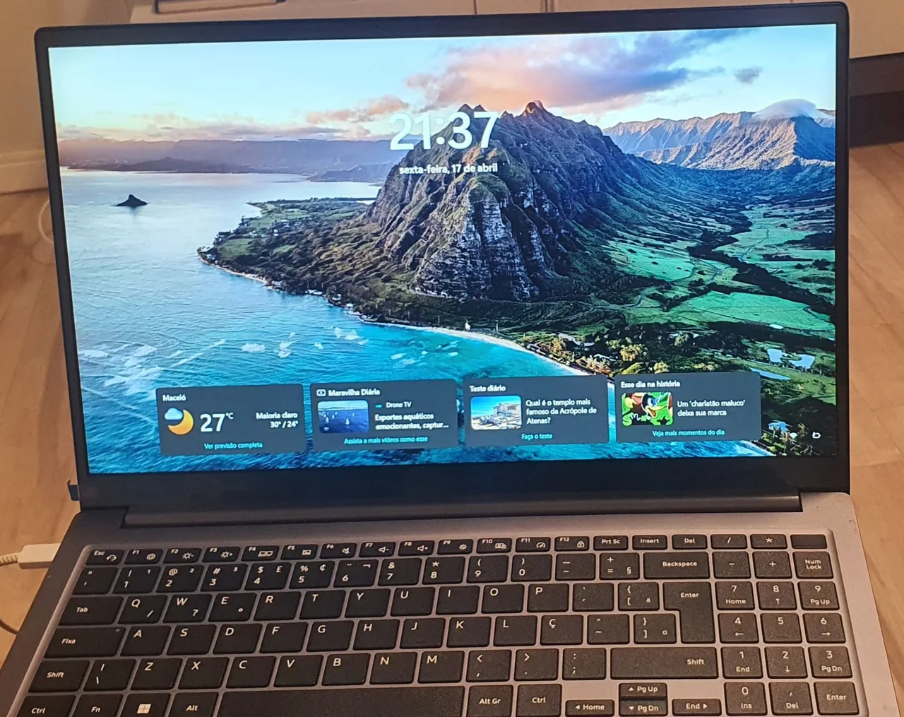 Macbook Air M3 13 Pol / 16GB / 512GB SSD [Lacrado] - Notebooks