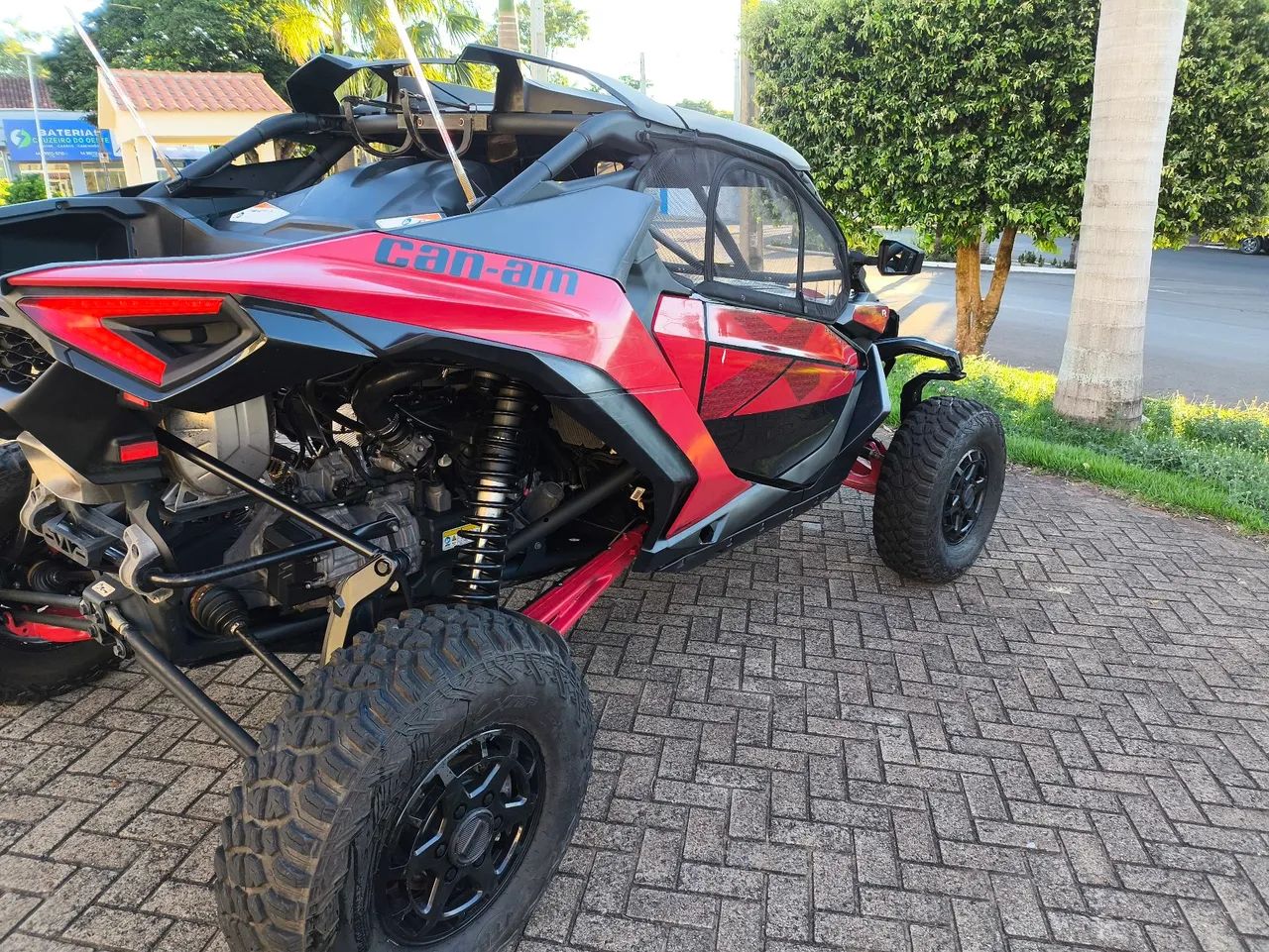 Maverick R 2025  - Foto 4