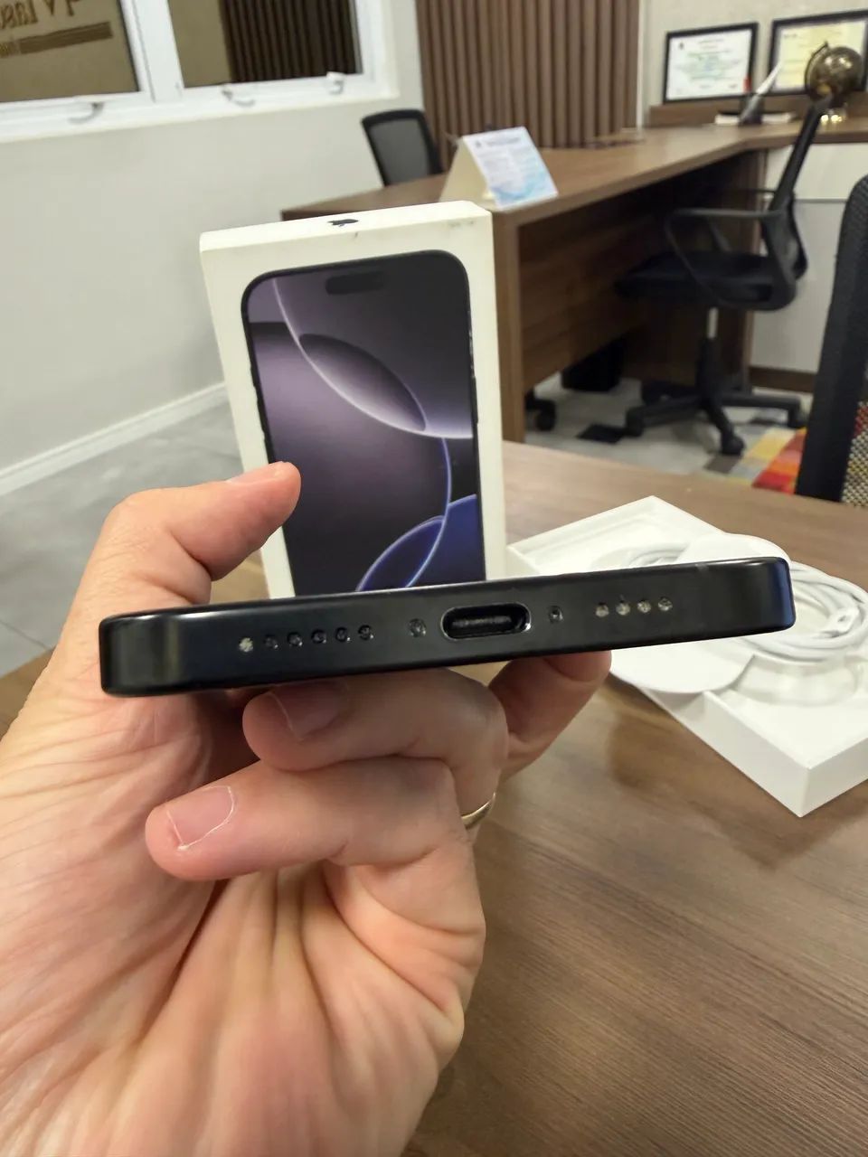 Iphone 16 pro Max 256g - Foto 5