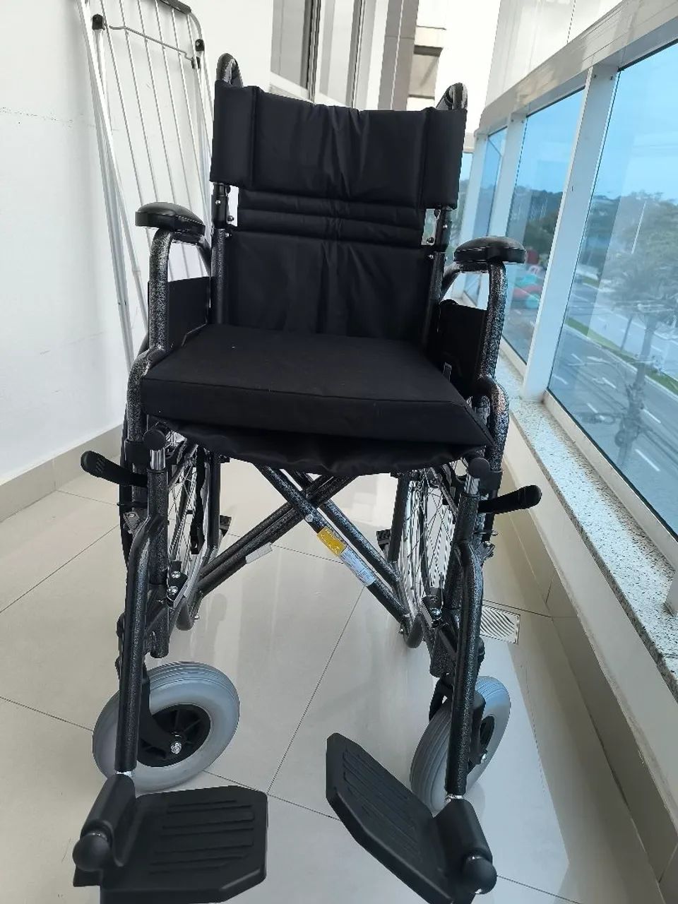Cadeira de rodas  - Foto 2