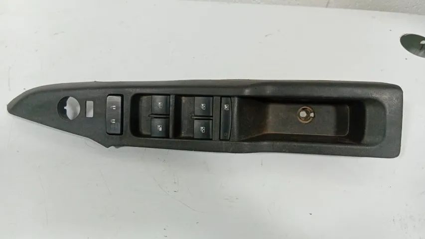 Comando Vidro Elétrico Dianteiro L/E - S10 2018