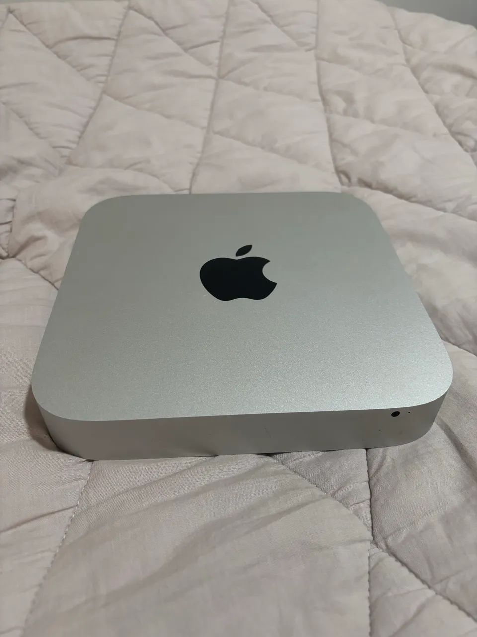 Mac Mini i5 8gb RAM 512SSD