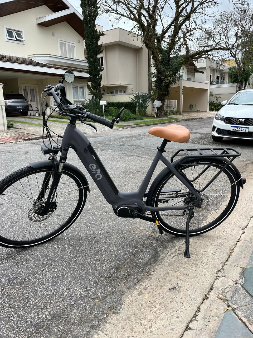 Bicicleta elétrica ELLA Moura