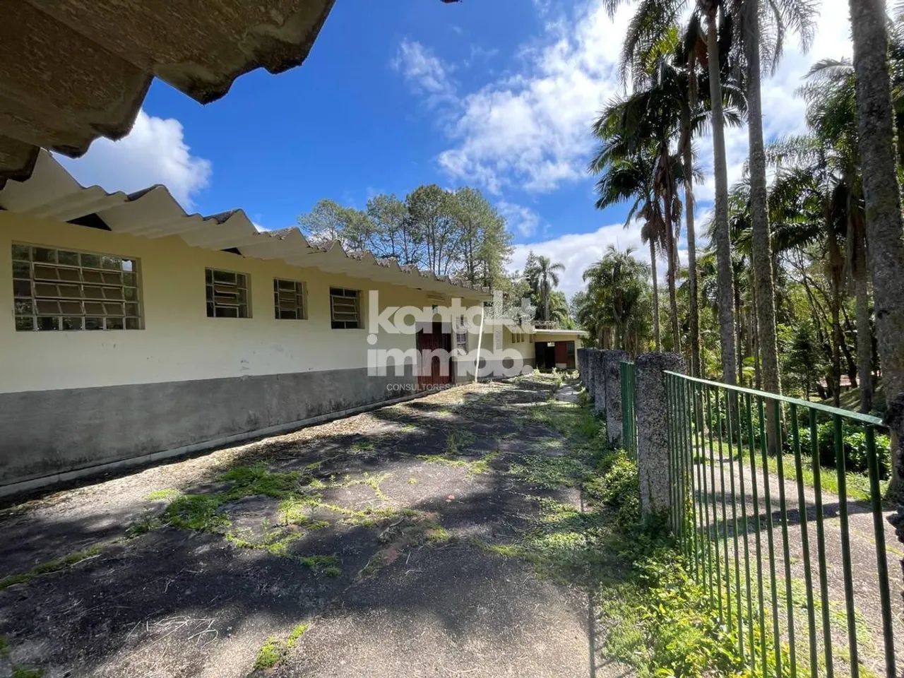 Edifício Comercial à venda e para alugar 8000m² em Centro