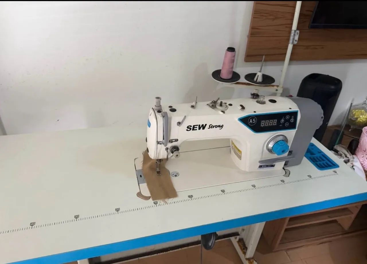 Máquina de costura  - Foto 4