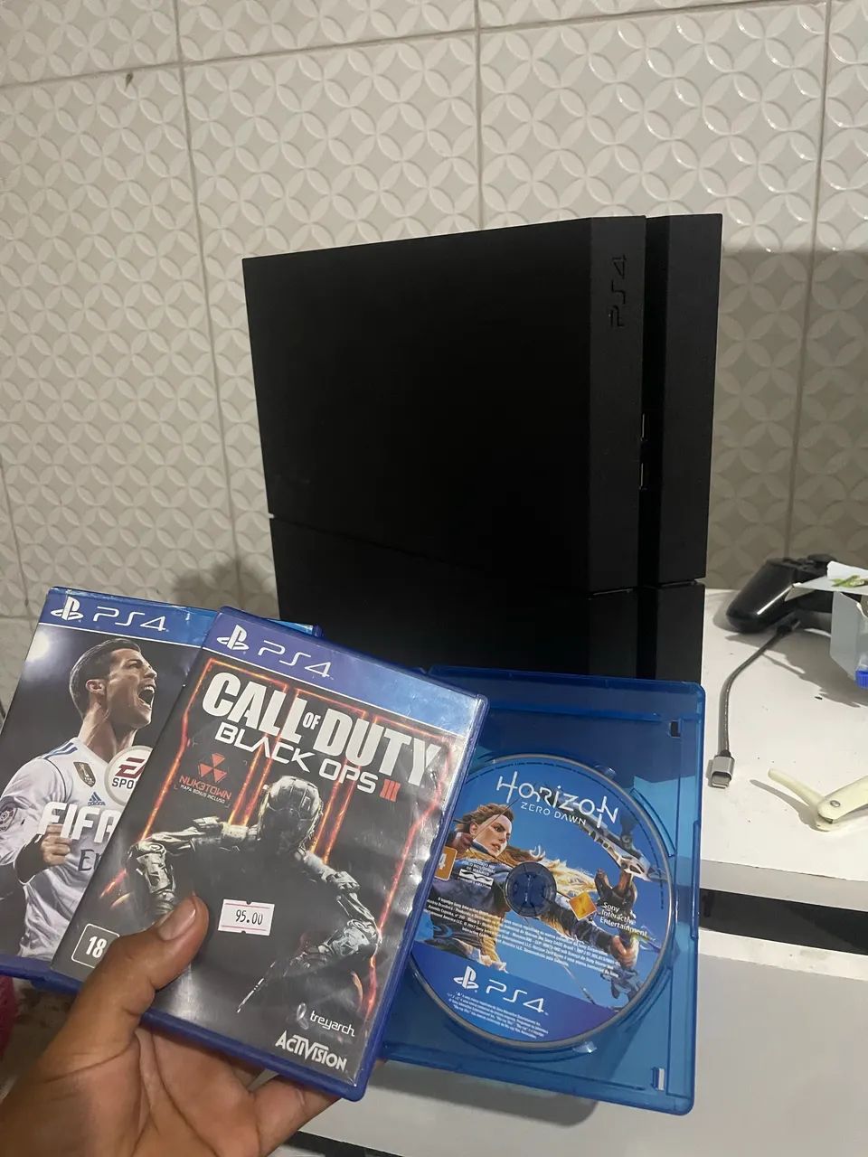 Ps4 novo zero cheio de jogos  - Foto 4