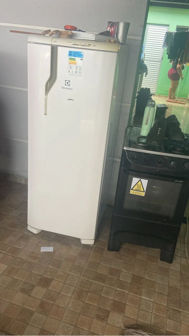 Fogão e geladeira