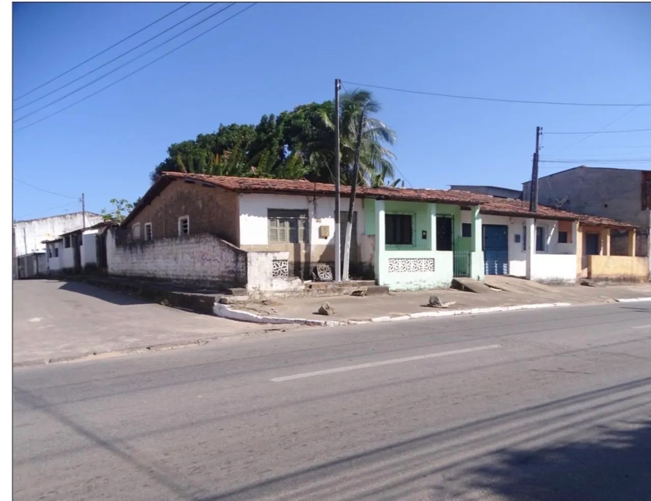 # Area Comercial Barro Duro