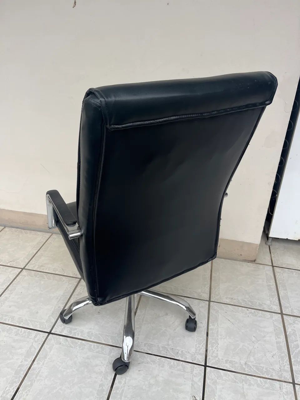 Cadeira executiva  - Foto 4
