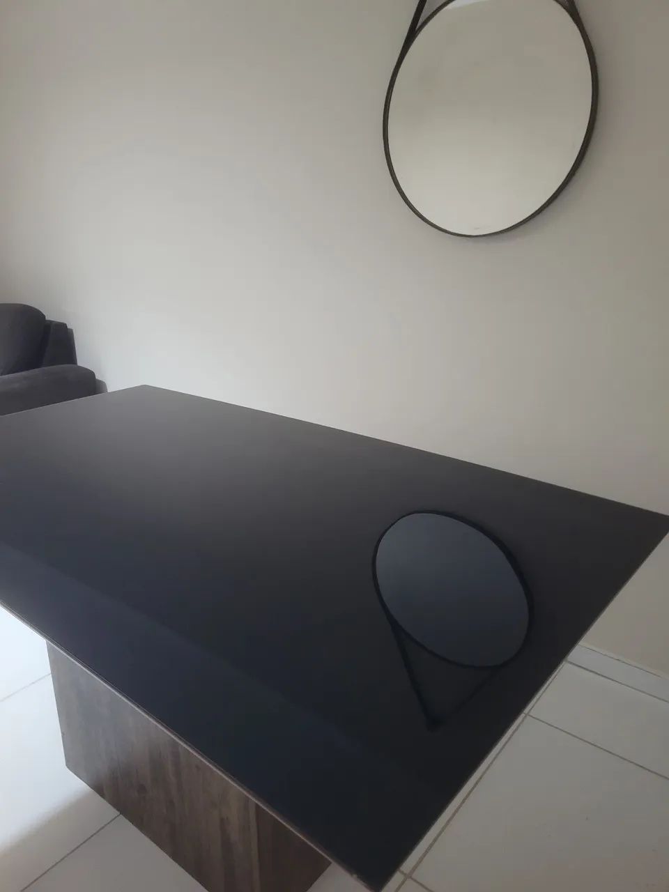 Mesa sem as cadeiras