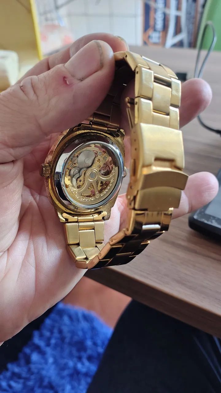Relógio automático com fundo transparente  - Foto 2