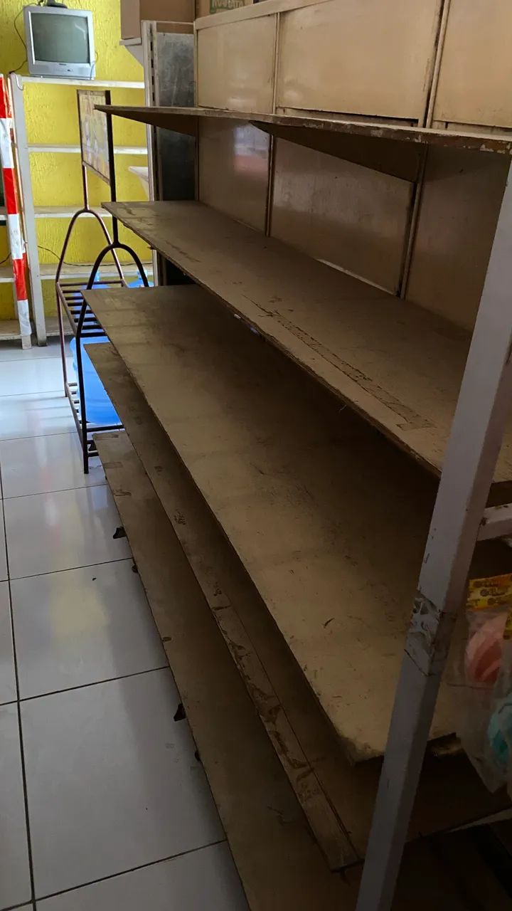 VENDO EQUIPAMENTOS PARA MERCADINHO - Foto 2