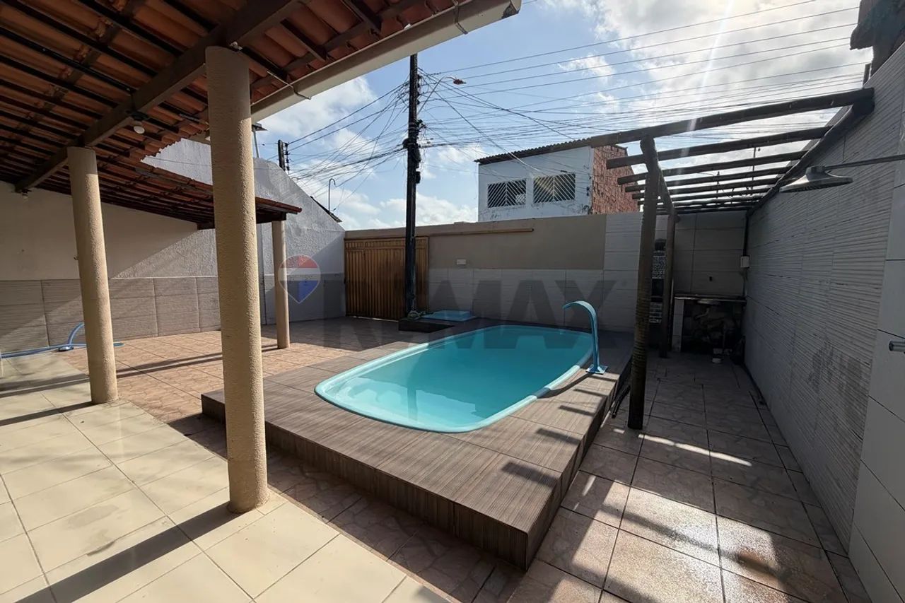CASADE 1° ANDAR COM 3 QUARTOS NA MASSAGUEIRA - EXCELENTE OPORTUNIDADE - Foto 4