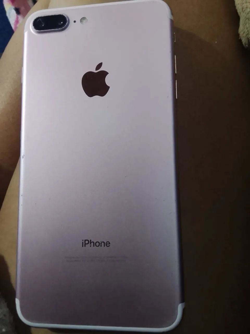 iPhone 7plus com um trinco embaixo célula todo ok  - Foto 2
