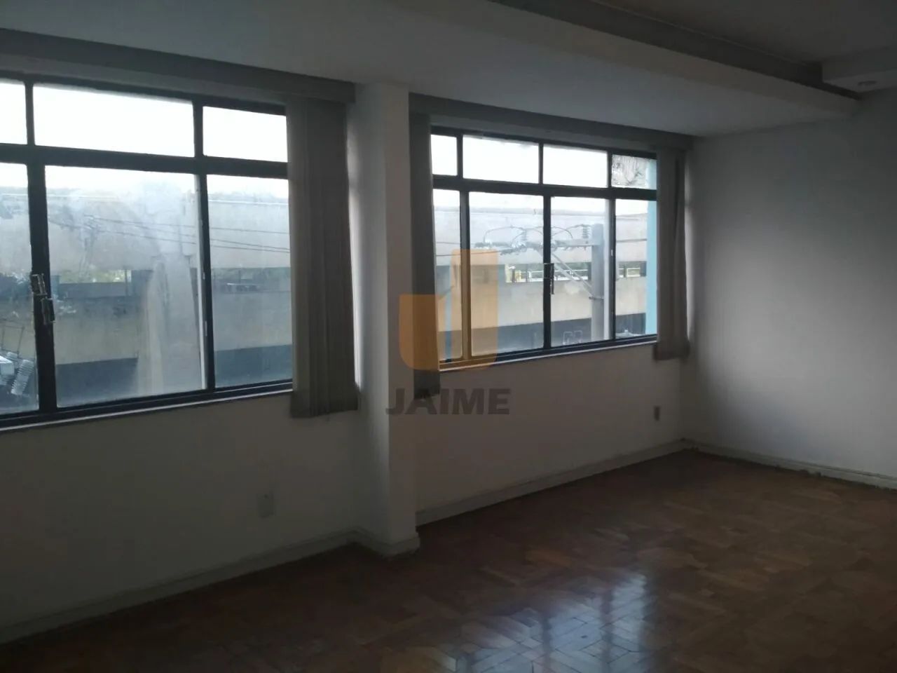 CONJUNTO COMERCIAL 4 SALAS