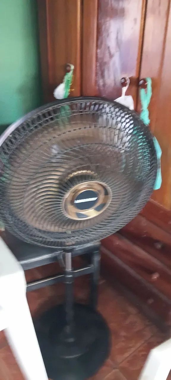 Ventilador de pé perfeito estado  - Foto 2