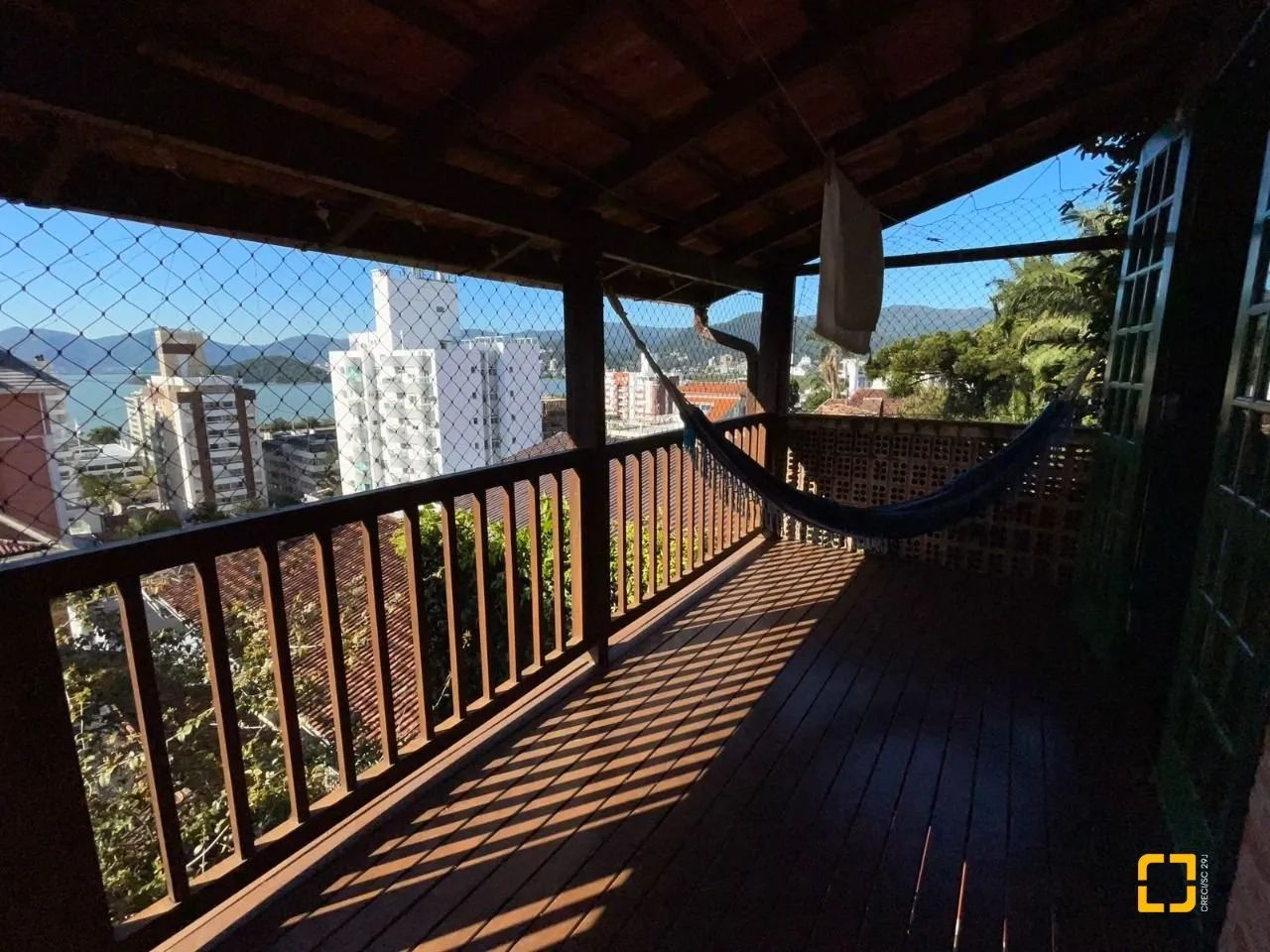 Casa com 4 dormitórios,vista mar e piscina - Foto 2