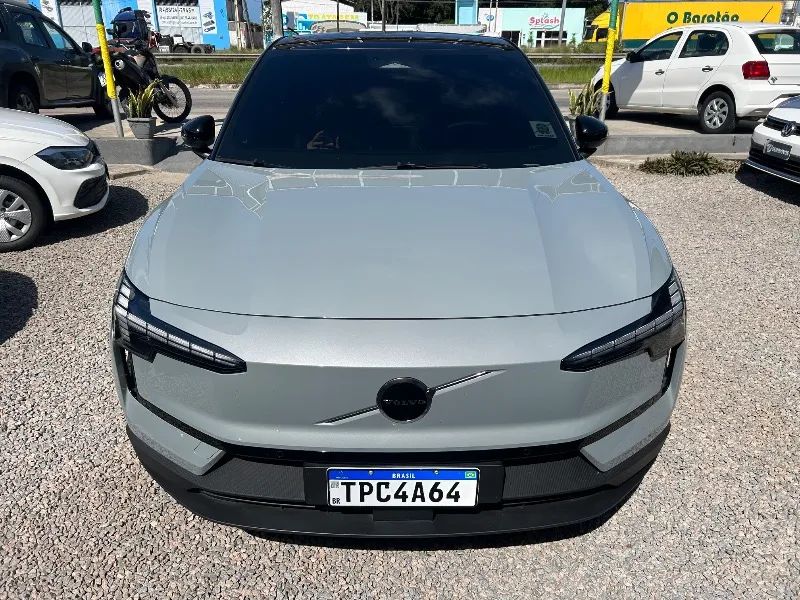 Volvo EX30 E60 Plus (elétrico) 2026 - Foto 4