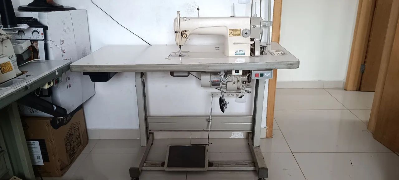 Máquina De Costura Reta Industrial 