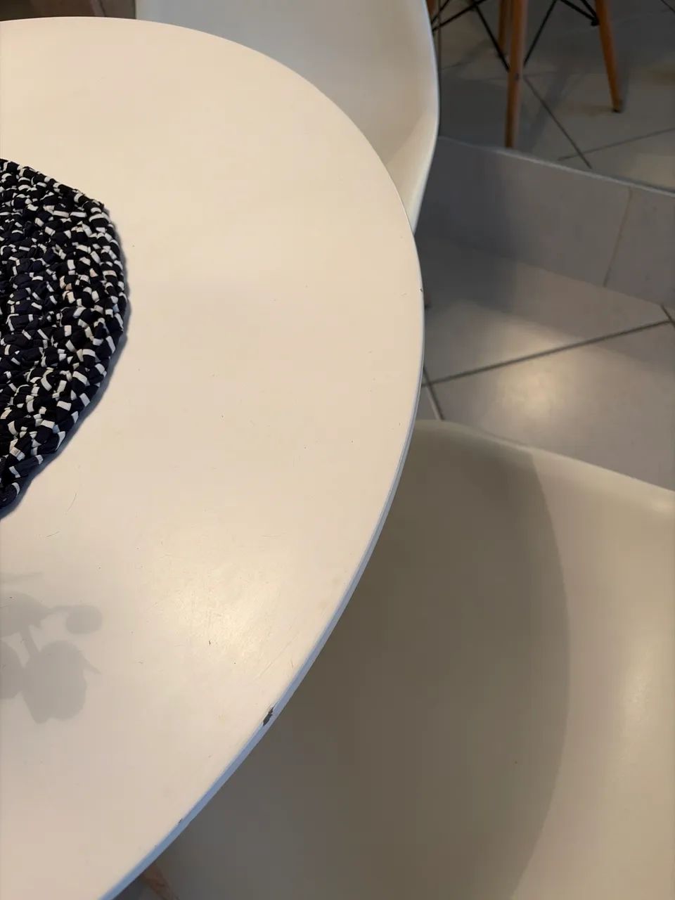 Conjunto mesa + 04 cadeiras  - Foto 3