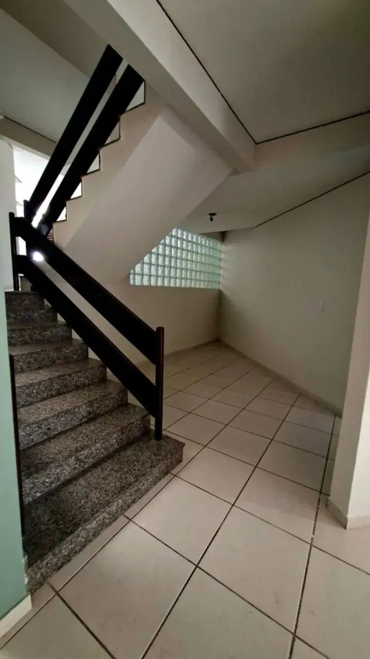 Alugo  Excelente Casa com 04 Suites  mo jardim  Luna - Foto 5