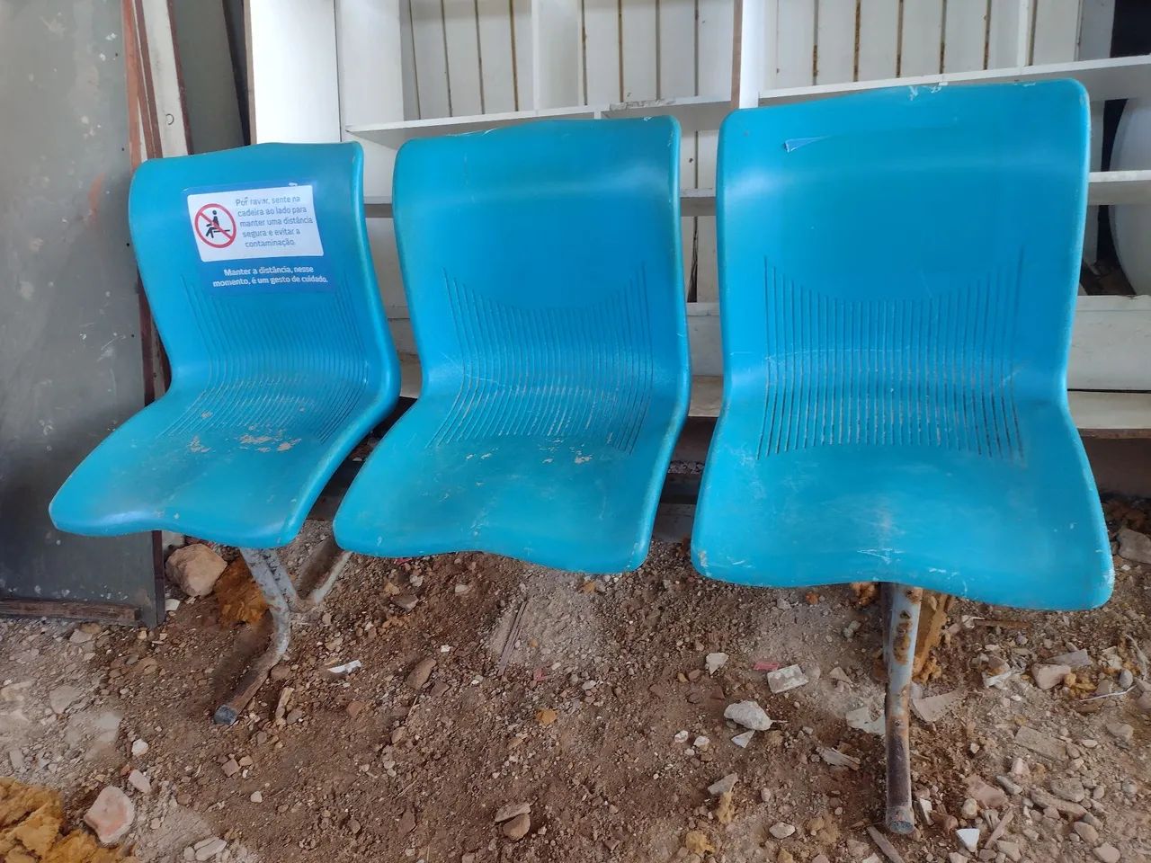 Cadeiras tríplice para sala de espera 