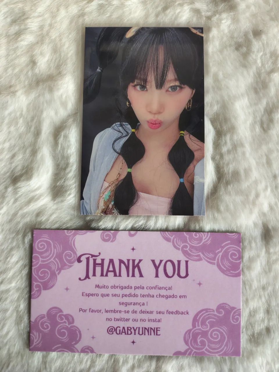 Photocard oficial Chaewon POB UMS Le Sserafim 