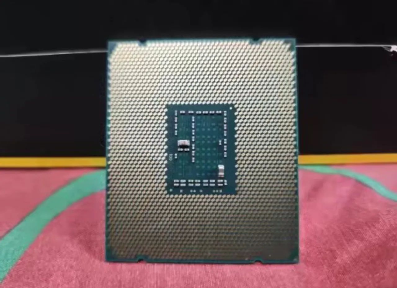 Processador Xeon® E5-2680 V3 - Foto 2
