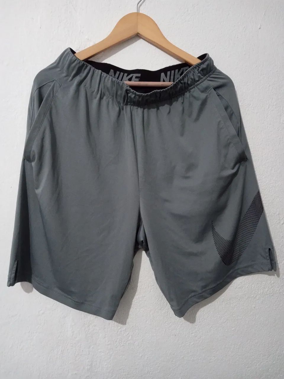 Duas Bermudas  Nike (M) - Foto 3