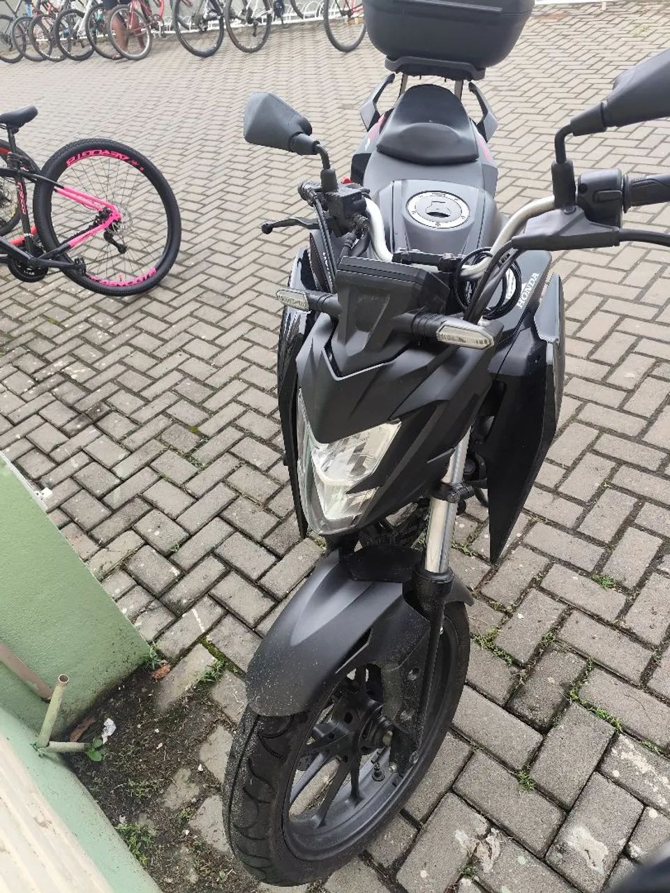 Cb 300 2023