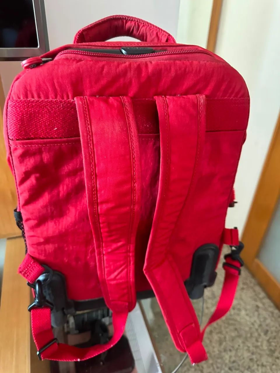 Mochila Kipling vermelha  - Foto 5