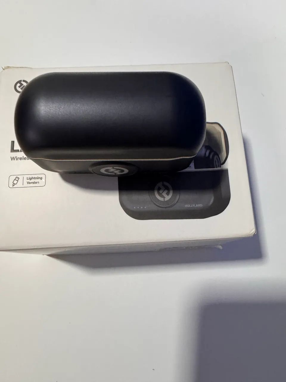HOLLYLAND LARK M2 (Lightning) - Microfone Invisível para iPhone