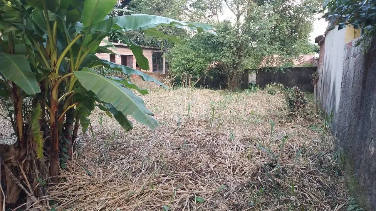 TERRENO COM DOCUMENTAÇÃO 100% REGULARIZADA NO CENTRO DE GUAPIMIRIM!