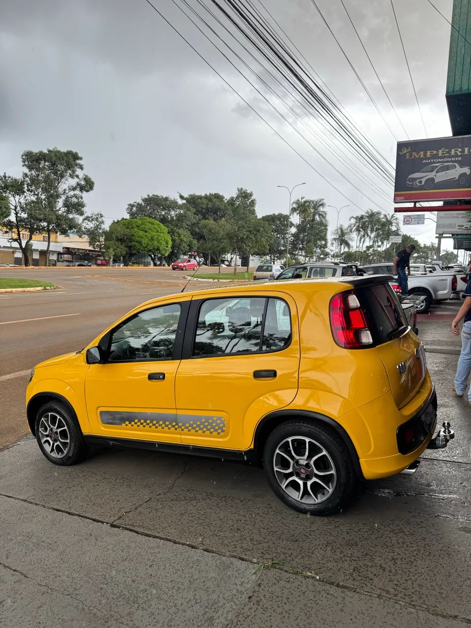 Fiat Uno Sporting 1.4 EVO Fire Flex 8V 4P 2014 - Foto 4