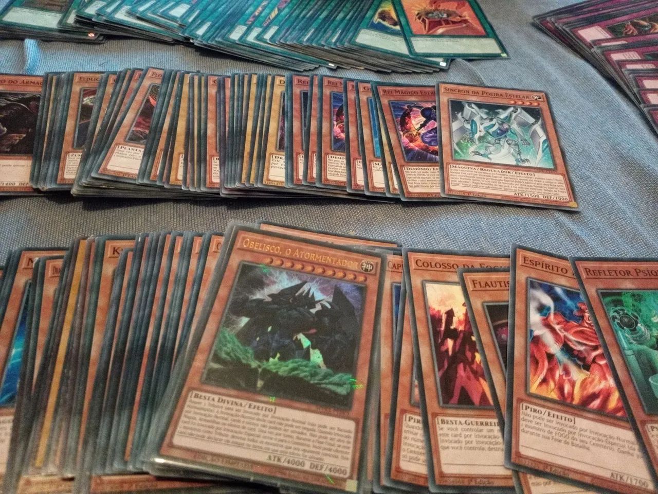 Lata Yu-Gi-Oh com mais de 300 cards - Foto 2