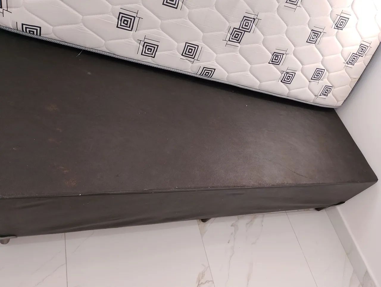 Cama e base estado de novo bem conservado - Foto 3