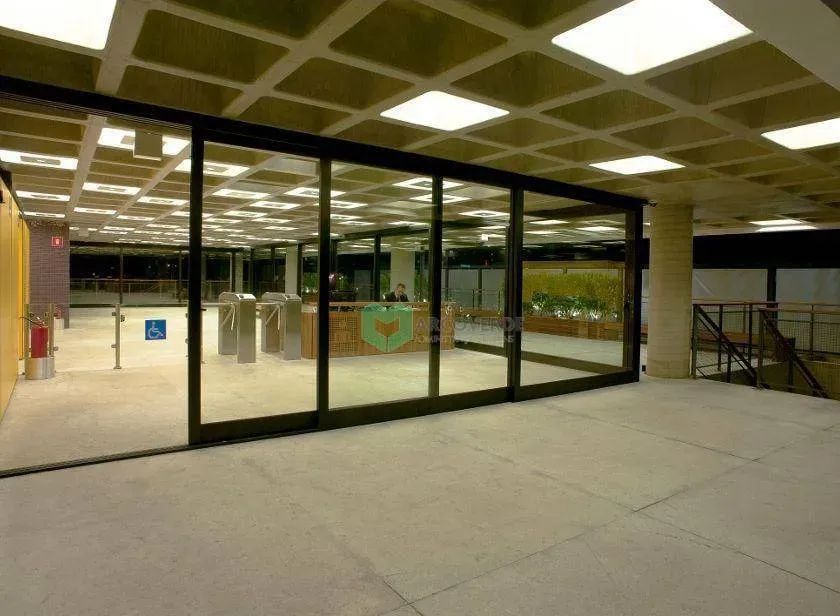 Escritório Moderno em prédio do arquiteto Gui Mattos - Foto 5
