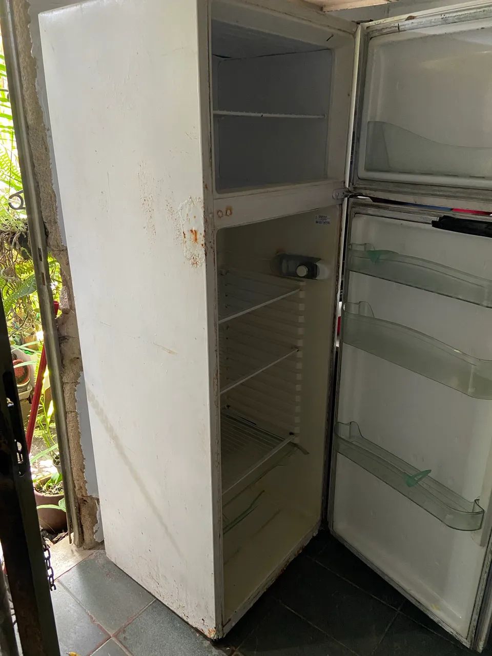 Frezzer 2 porta e geladeira duplex - Foto 3