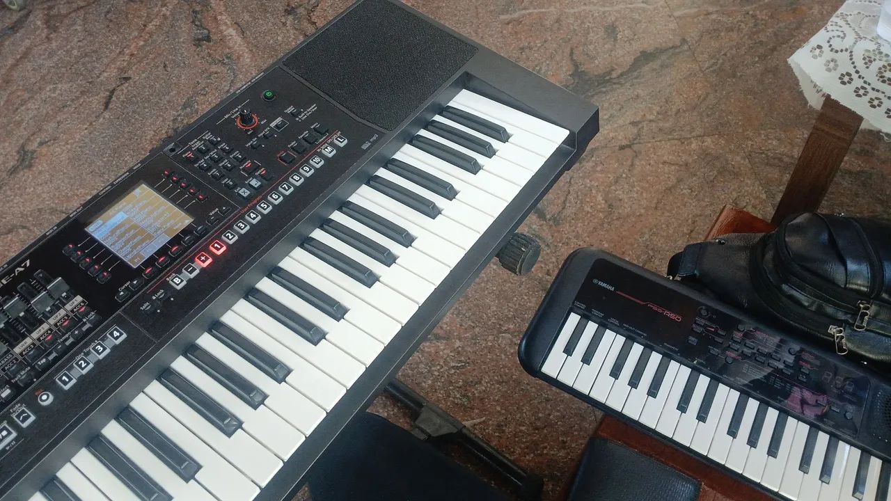 Teclado Roland E-A7 (Top Arranjador) - Foto 2